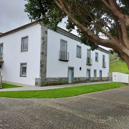 ゲストハウス Retiro Camelias 3 3*