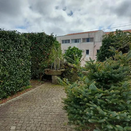 ゲストハウス Retiro Camelias 3 3*