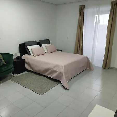 ゲストハウス Retiro Camelias 3 Lajes das Flores