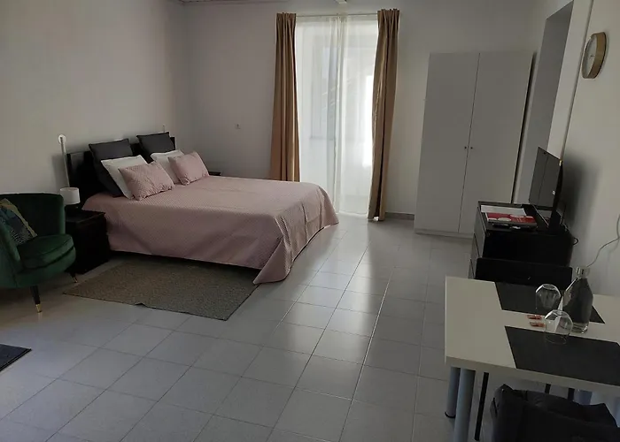 Retiro Camelias 3 3* Lajes das Flores